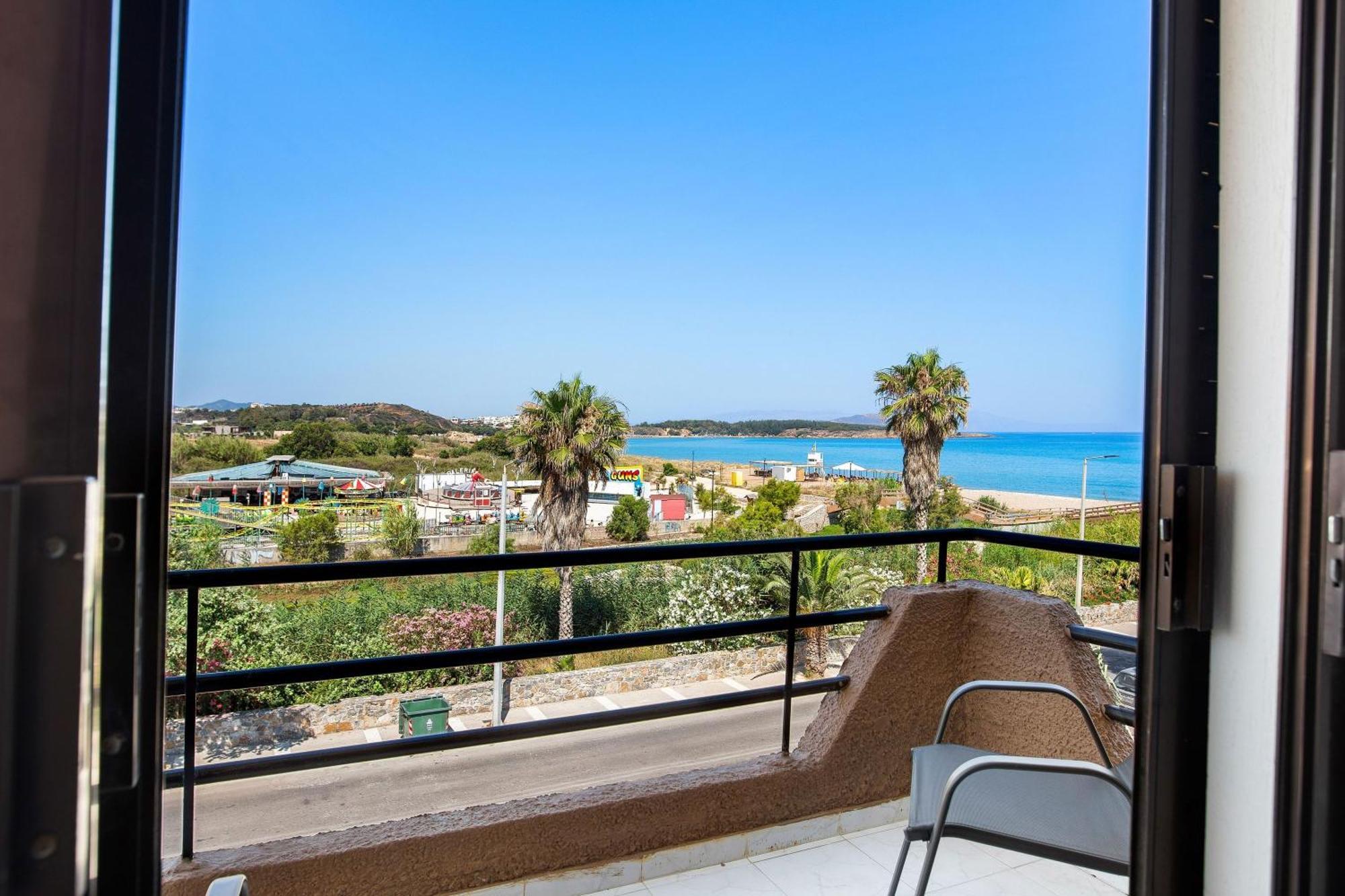 Sun Beach Apartments In Chania 09 11 Exterior photo