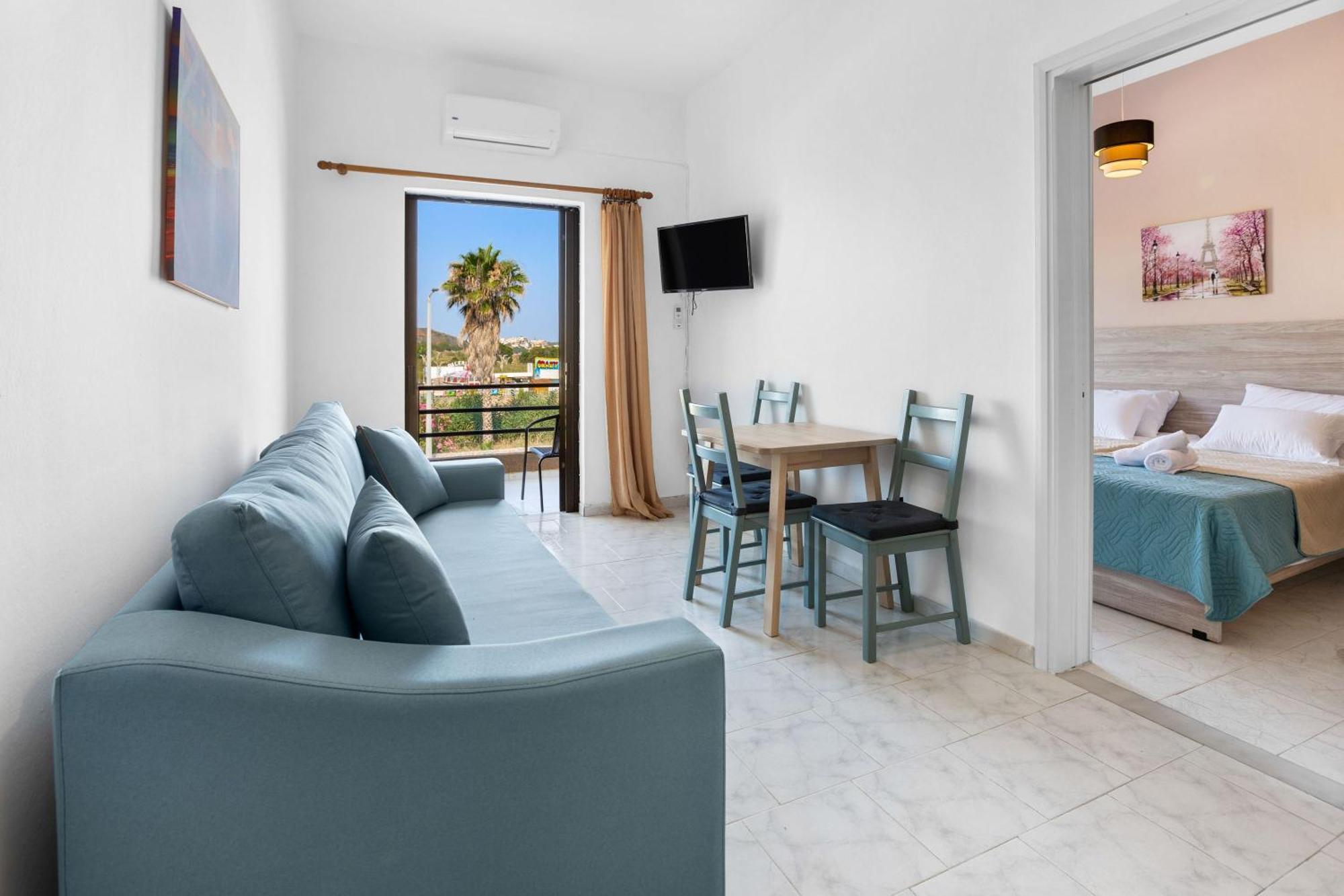 Sun Beach Apartments In Chania 09 11 Exterior photo